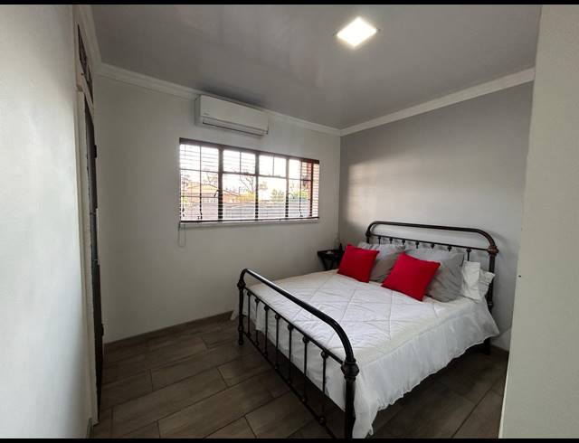 3 BEDROOM HOUSE FOR SALE IN VANDERBIJLPARK CW 5